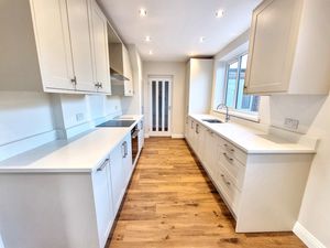 Photo 8- click for photo gallery